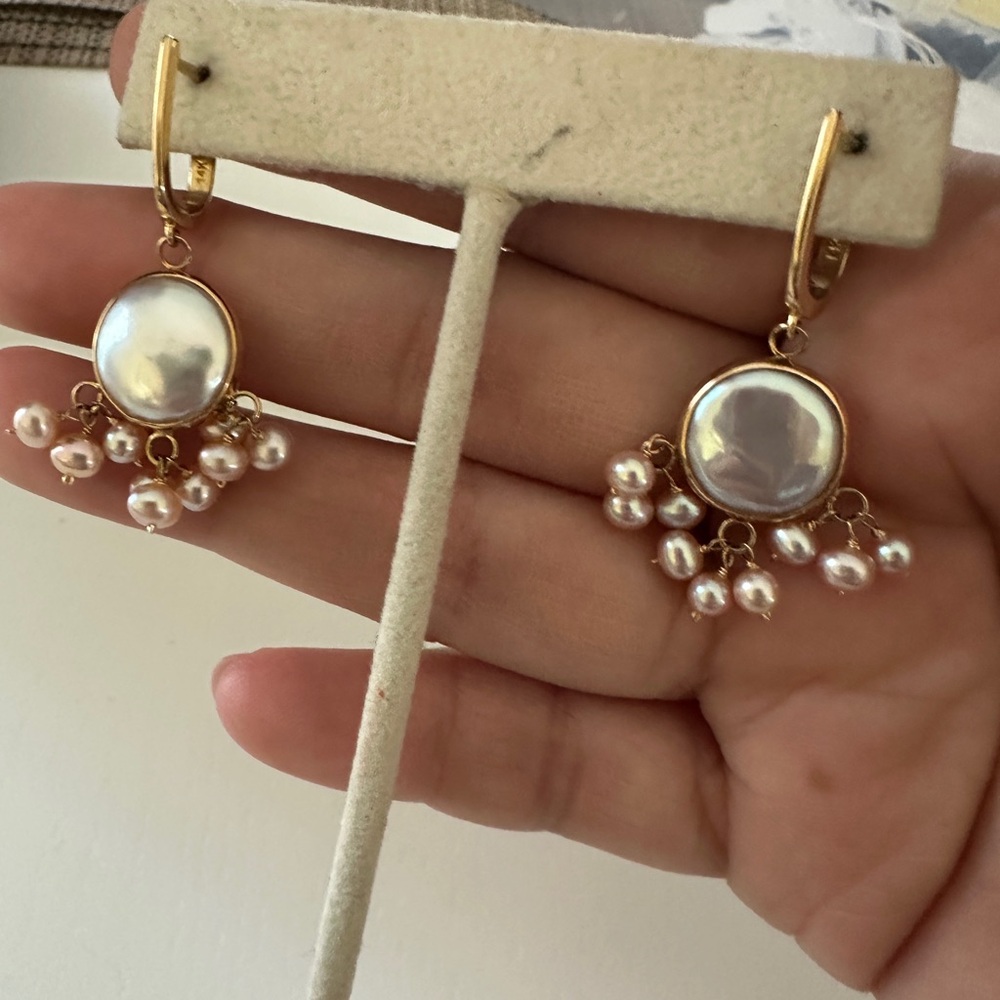 Lustrous Gold and Pearl Dangle Earrings